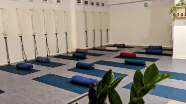 milan-iyengar-yoga-studio